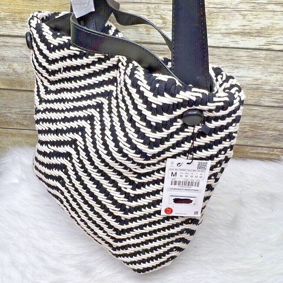 ZARA Woven Crochet Beige Black Cotton Bohemian Purse Shoulder Bag Tote - Picture 3 of 12
